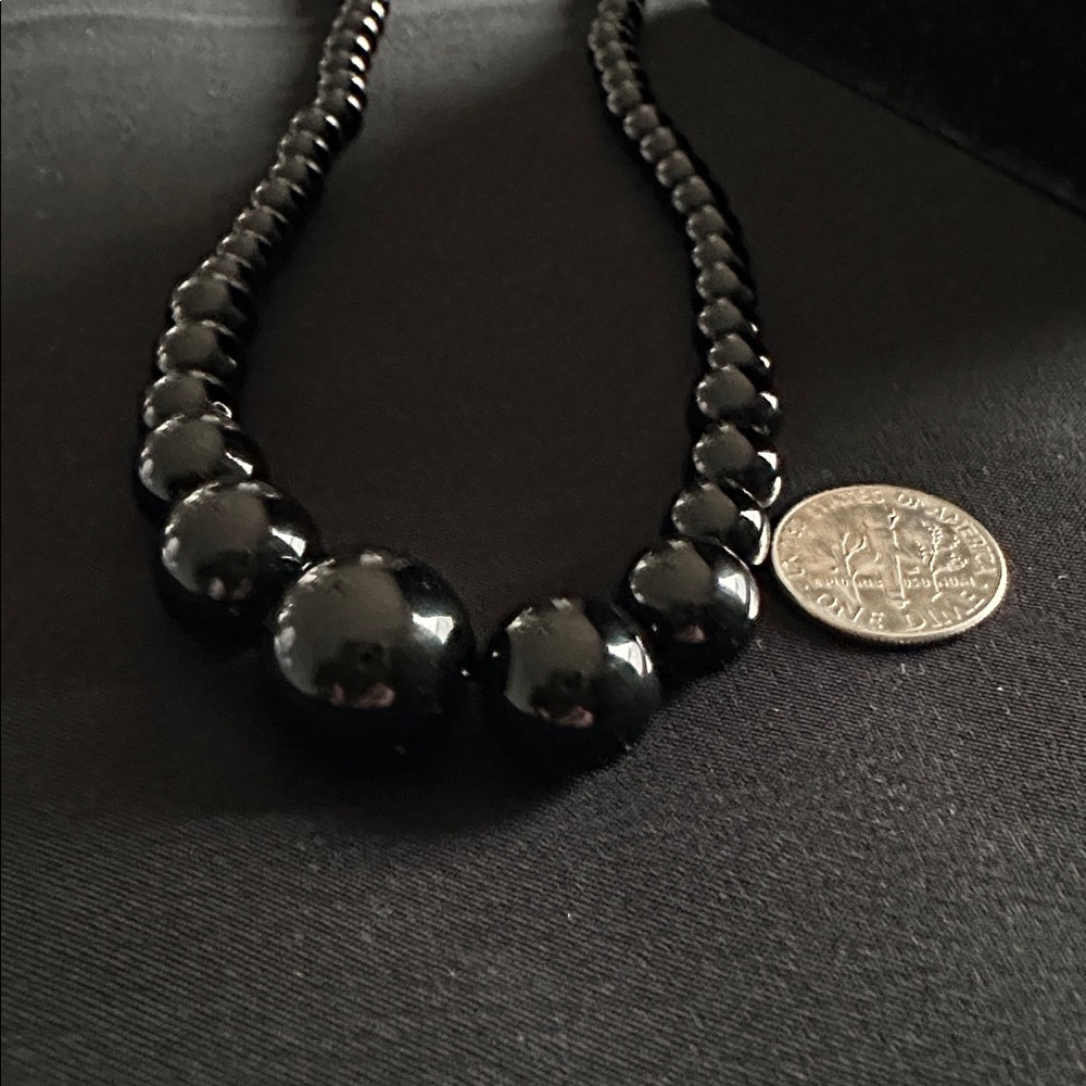 Onyx bead NWOT necklace. Genuine gemstone graduated beads w/ 925 clasp - Picture 3 of 4
